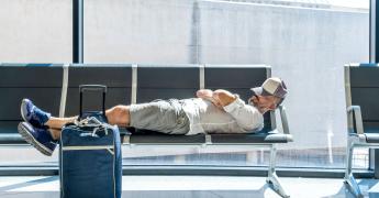 Poczekalnia na lotnisku.