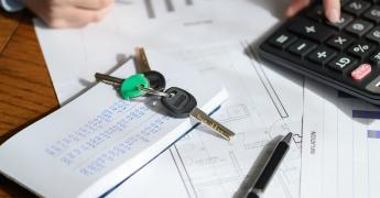 Kalkulator i klucze.